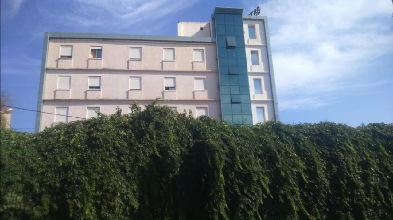 Bab Ezzouar Roza Hotel מראה חיצוני תמונה