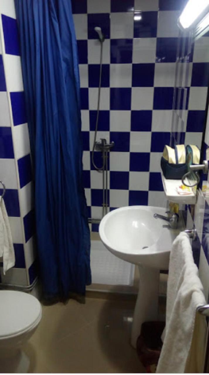 Bab Ezzouar Roza Hotel מראה חיצוני תמונה