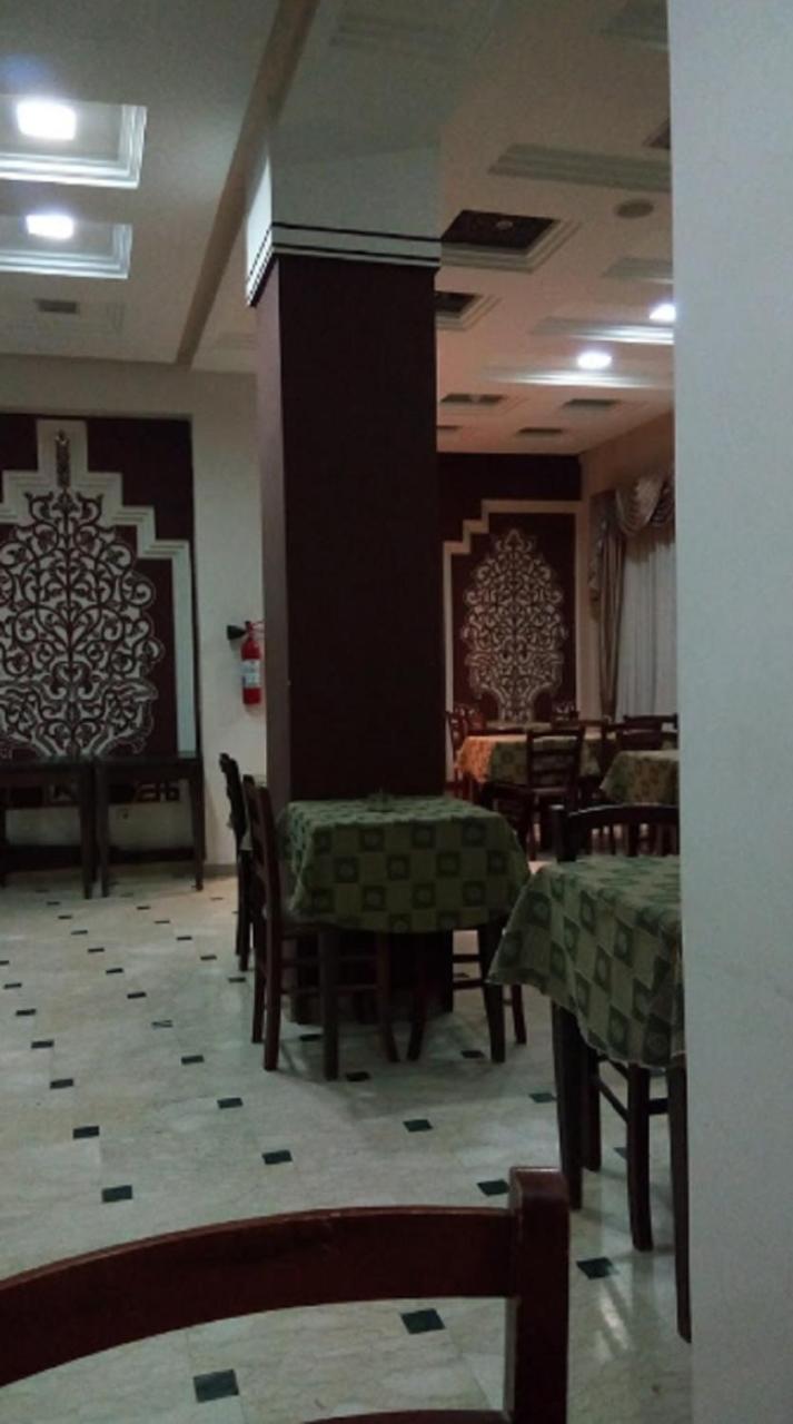 Bab Ezzouar Roza Hotel מראה חיצוני תמונה