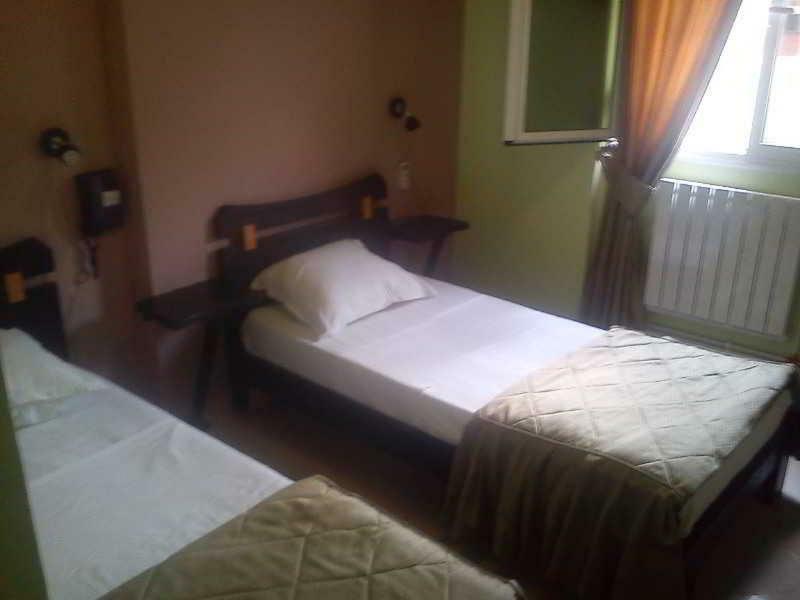 Bab Ezzouar Roza Hotel מראה חיצוני תמונה